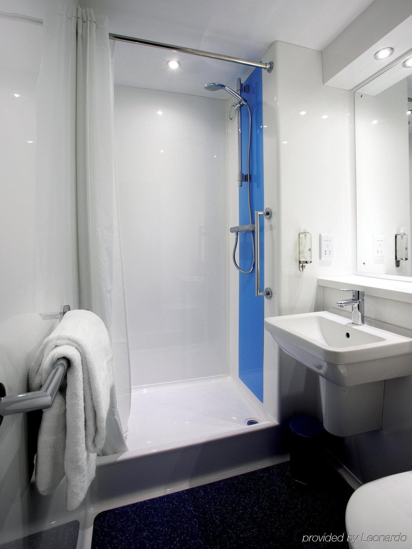 Travelodge Dundee Central Hotel Esterno foto